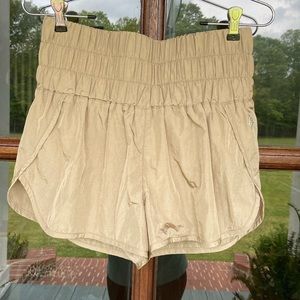 Free People‎ Movement The Way Home shorts. Size Large